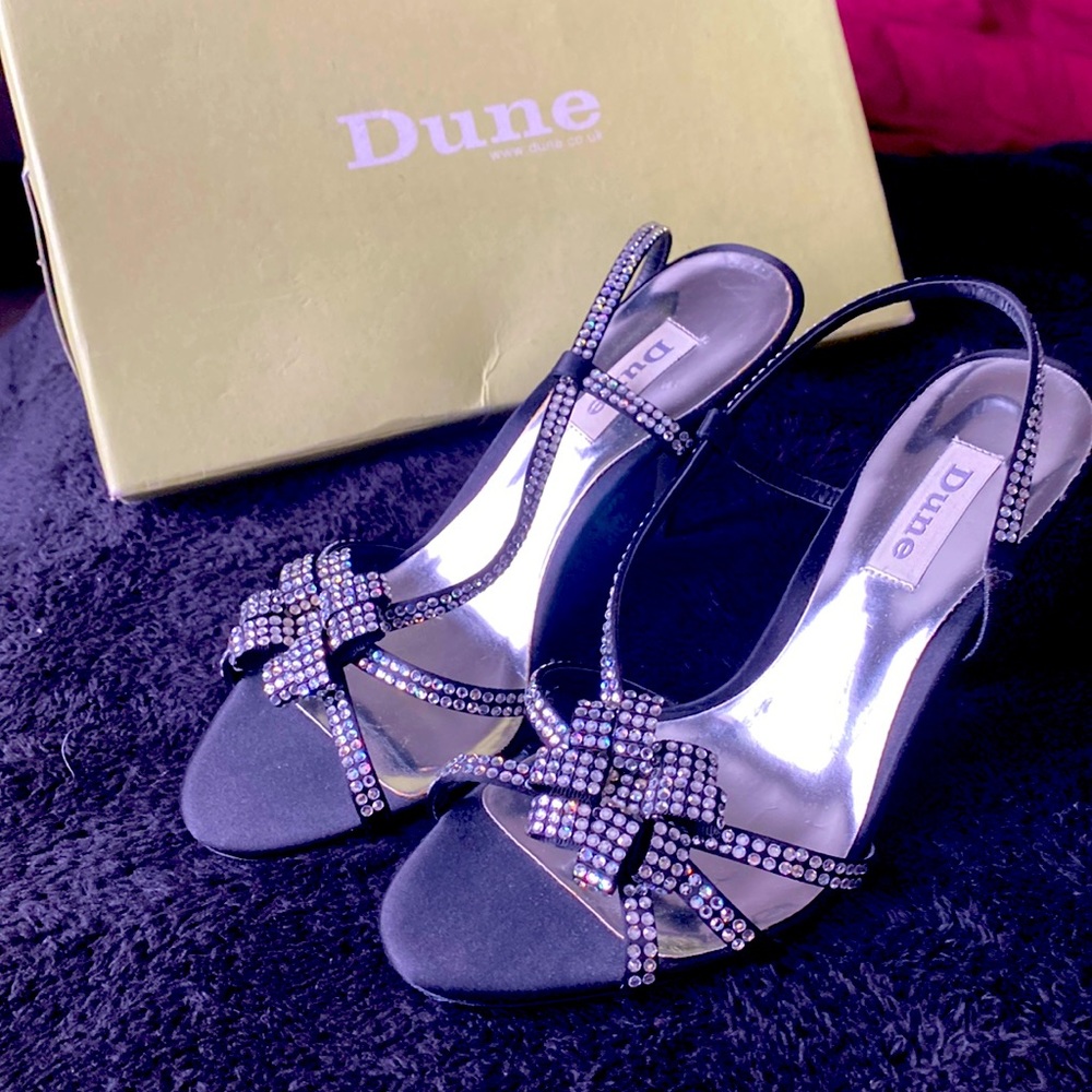 Beautiful black rhinestones evening dress sandals